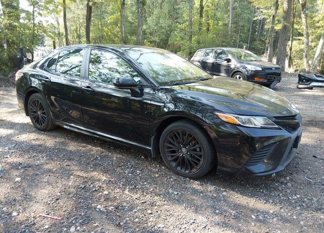 2020 TOYOTA Camry