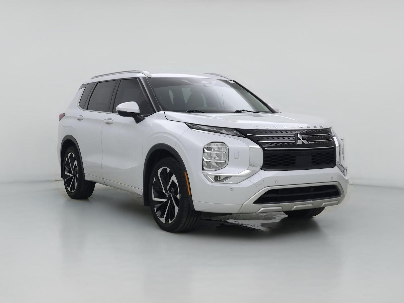 2023 MITSUBISHI Outlander