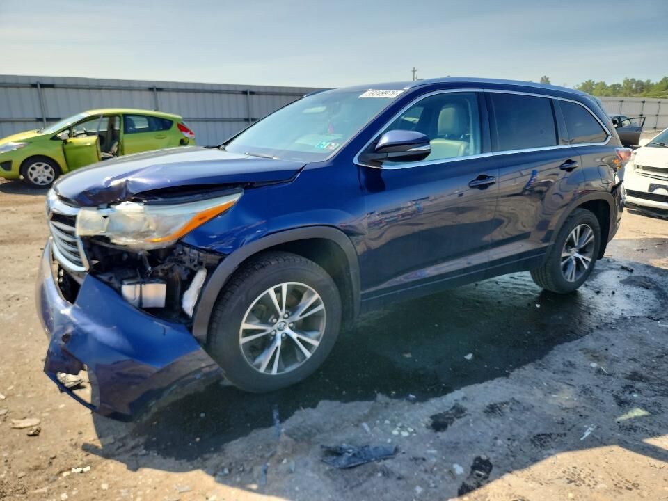 2016 TOYOTA Highlander