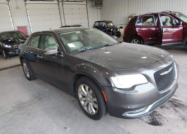 2018 CHRYSLER 300