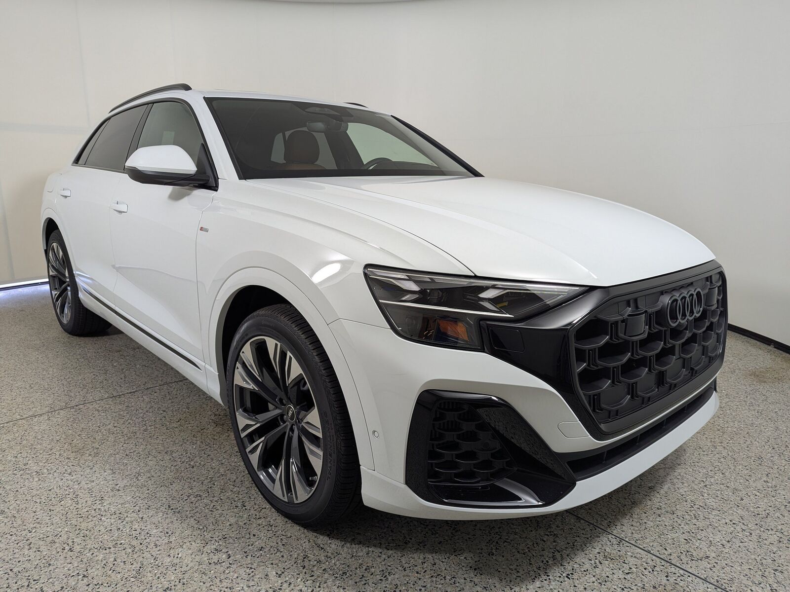 2027 AUDI Q8