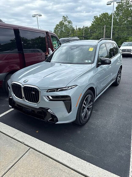 2025 BMW X7