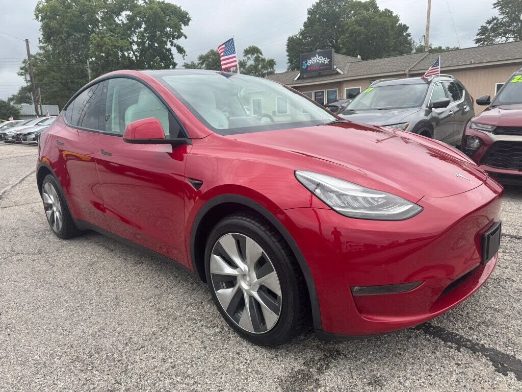 2021 TESLA Model Y