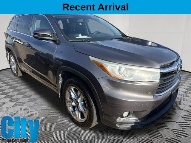 2016 TOYOTA Highlander