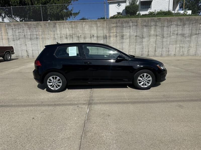 2015 VOLKSWAGEN Golf