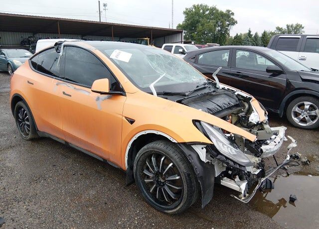 2022 TESLA Model Y