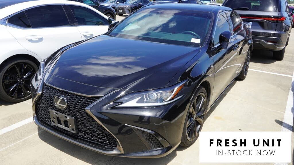 2024 LEXUS ES