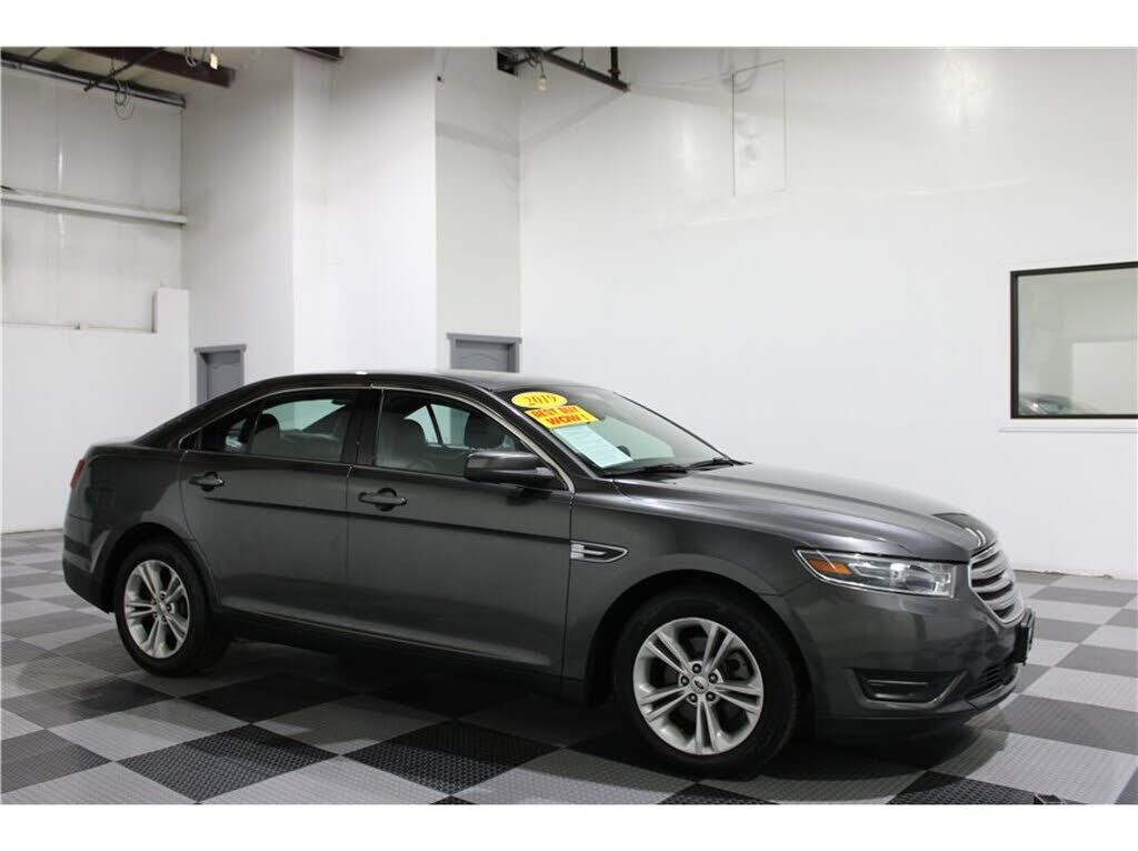 2019 FORD Taurus