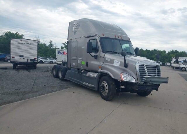 2017 FREIGHTLINER Cascadia