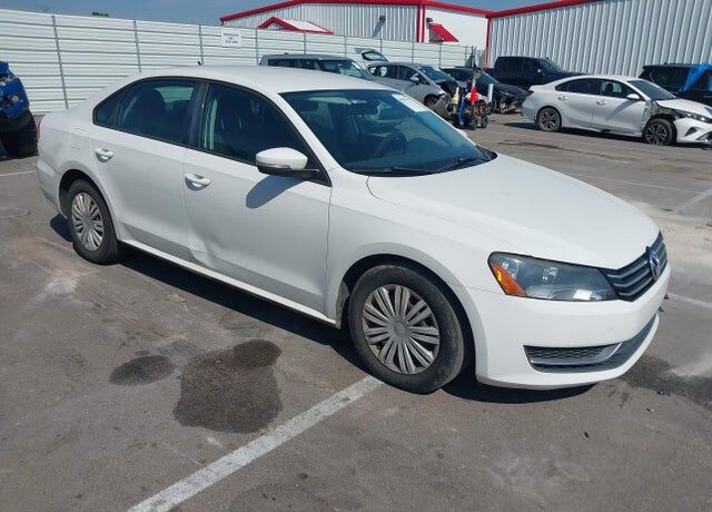 2015 VOLKSWAGEN Passat