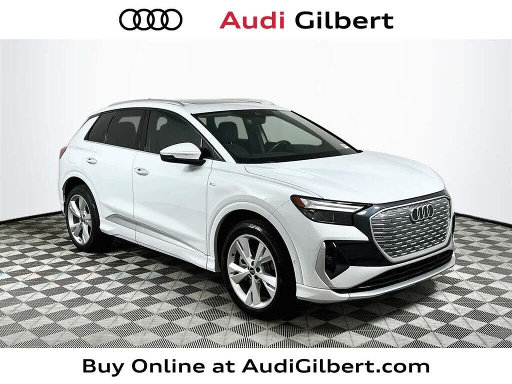 2023 AUDI Q4