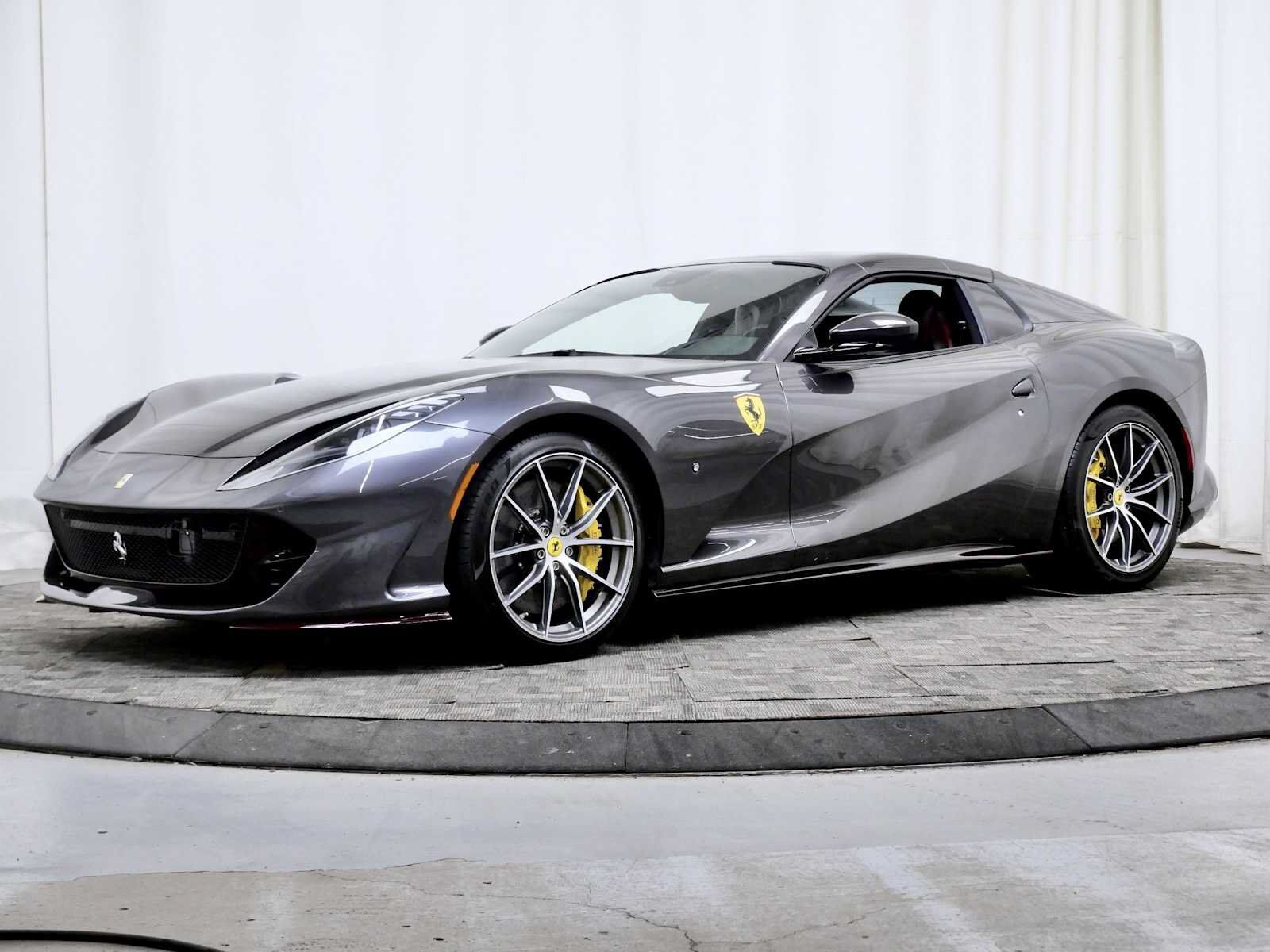 2022 FERRARI 812GTS