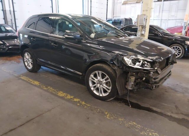 2015 VOLVO XC60