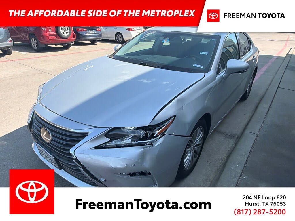 2017 LEXUS ES
