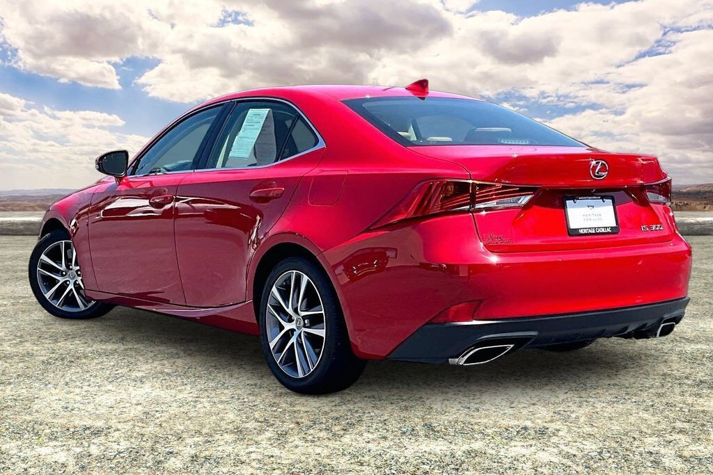 2018 LEXUS IS