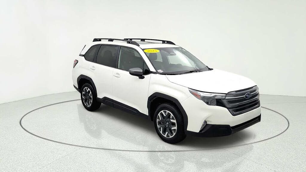 2025 SUBARU Forester