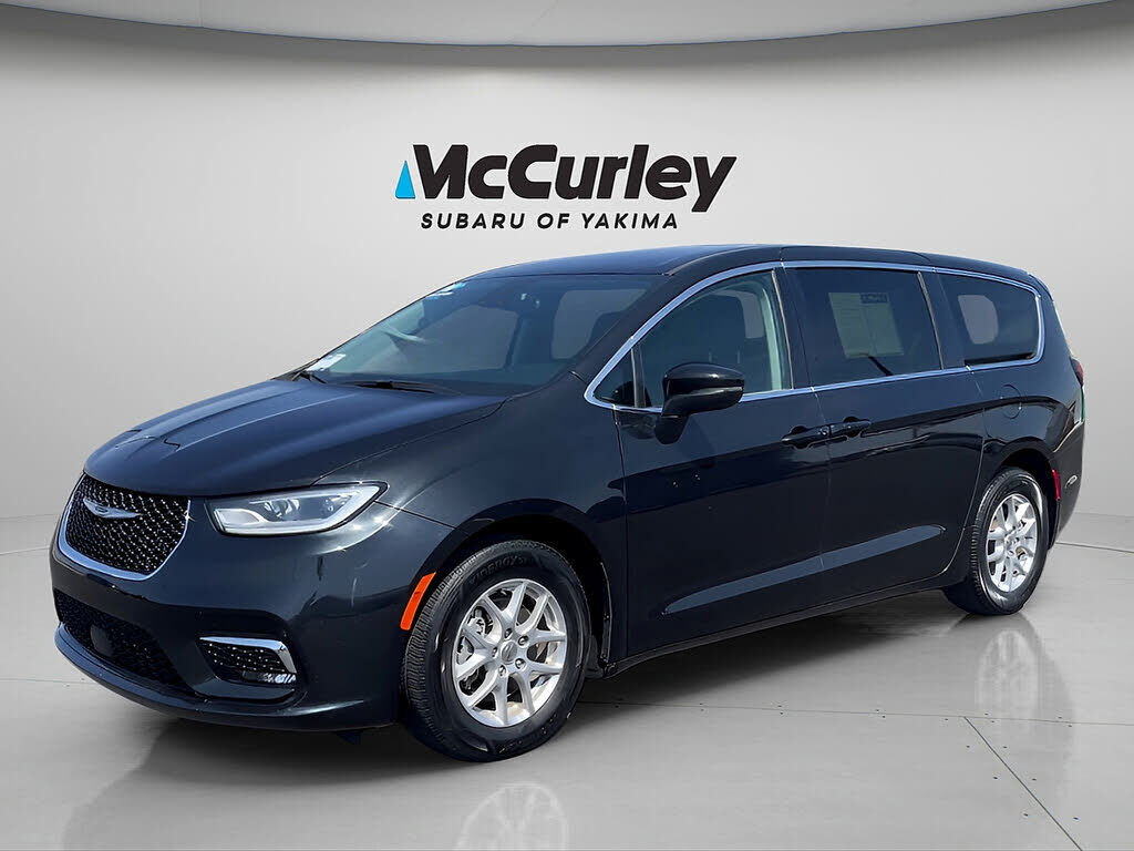 2023 CHRYSLER Pacifica