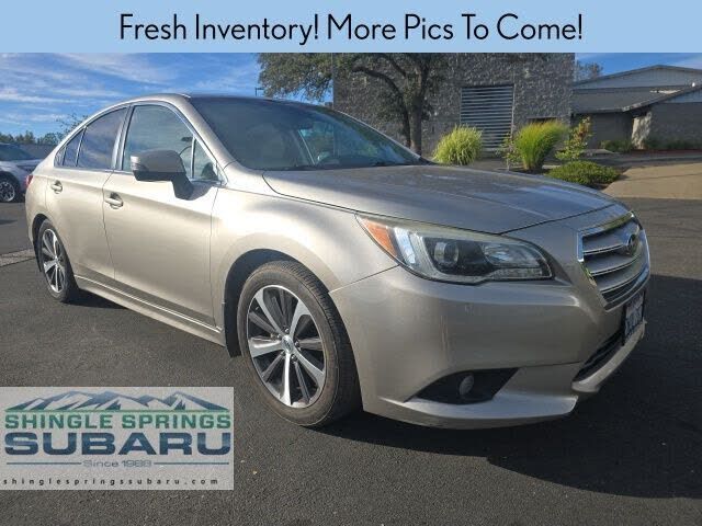 2016 SUBARU Legacy