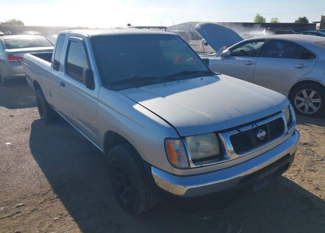 2000 NISSAN Frontier