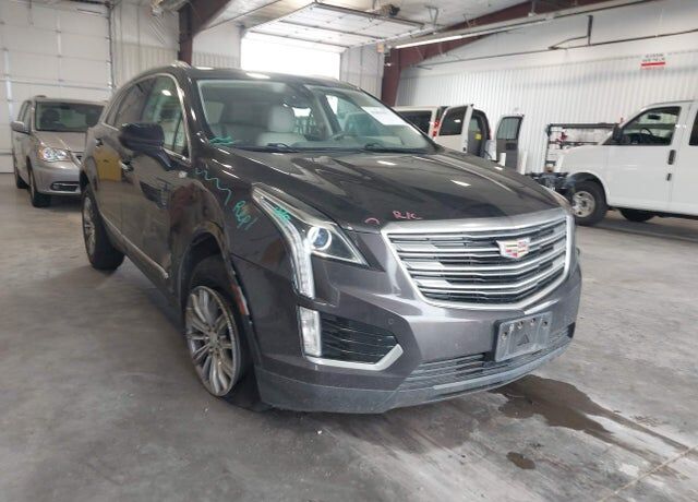 2017 CADILLAC XT5