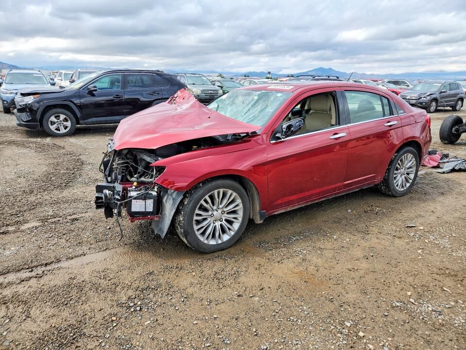 2013 CHRYSLER 200