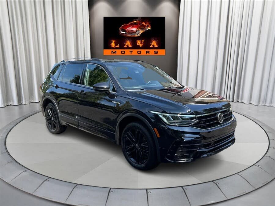 2022 VOLKSWAGEN Tiguan