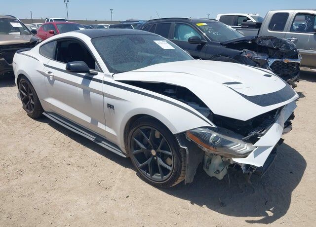 2021 FORD Mustang
