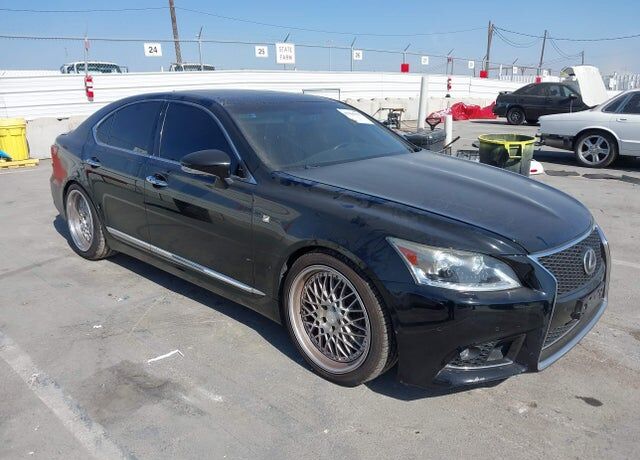 2013 LEXUS LS