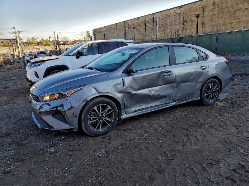 2023 KIA Forte