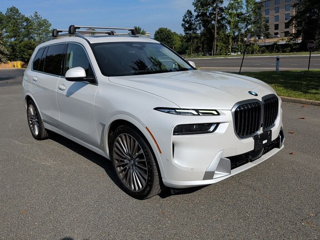 2023 BMW X7