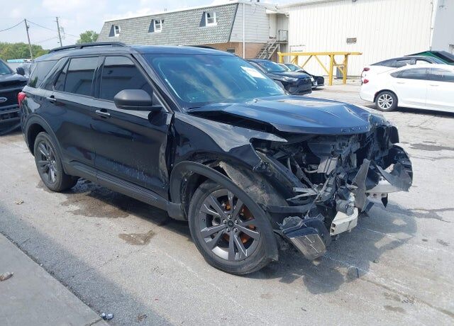 2021 FORD Explorer