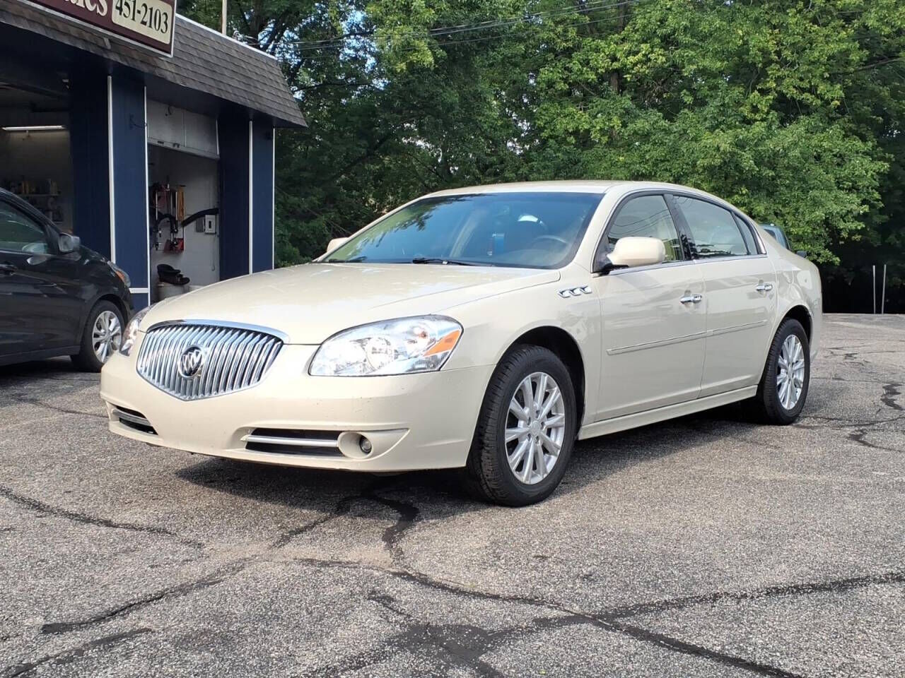 2011 BUICK Lucerne