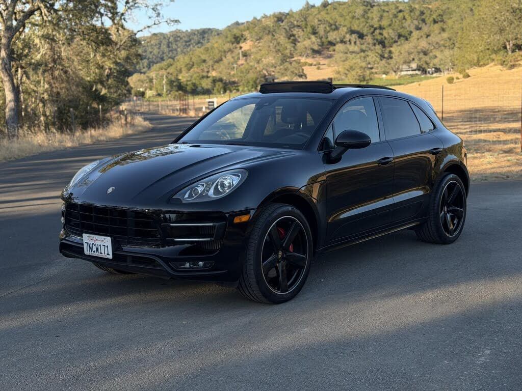 2015 PORSCHE Macan