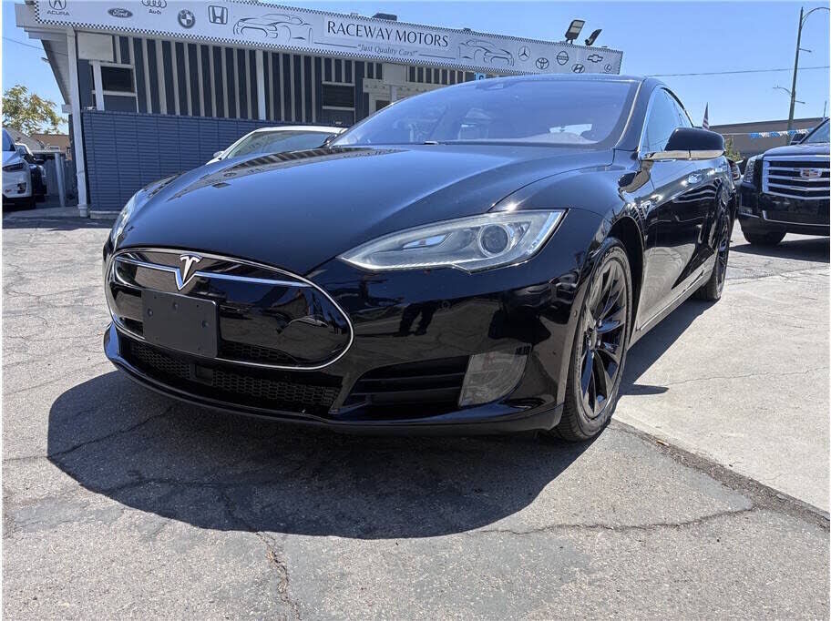 2016 TESLA Model S