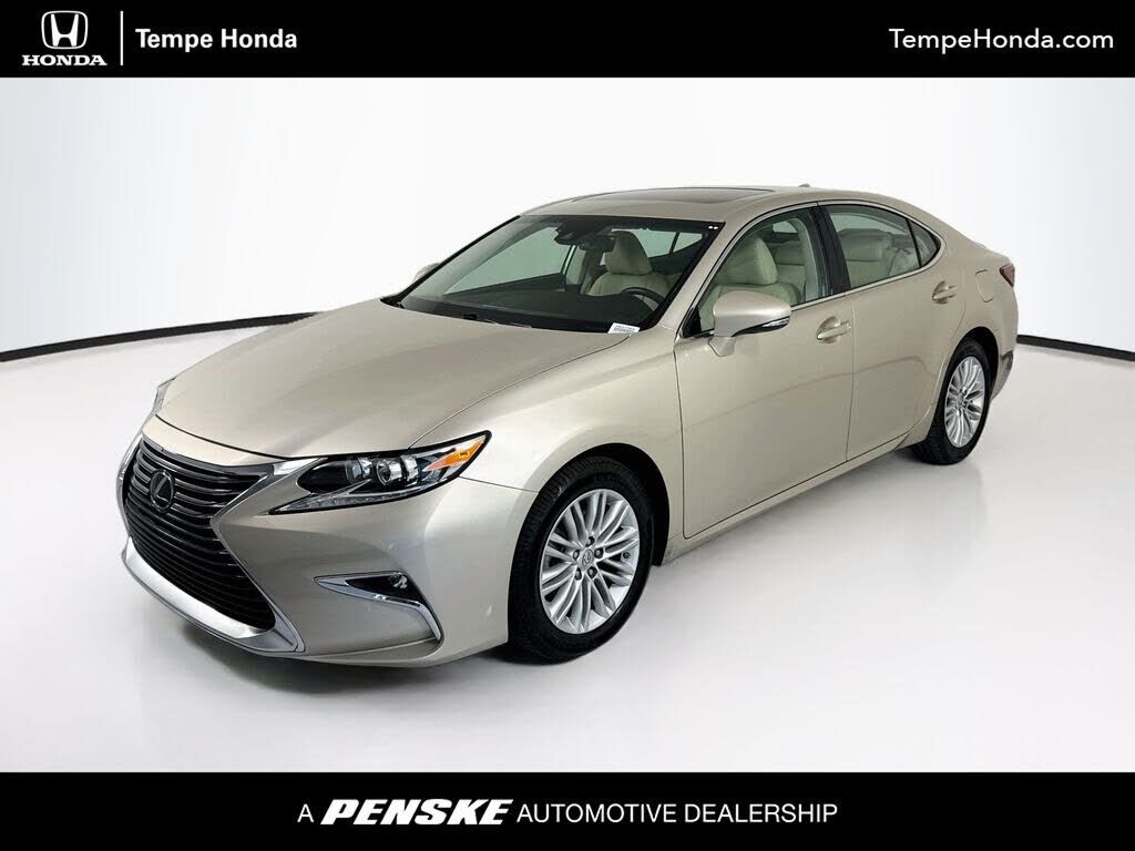 2017 LEXUS ES