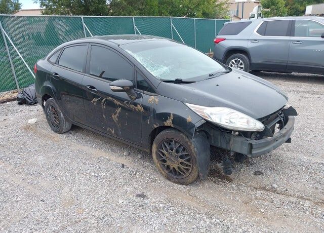 2013 FORD Fiesta