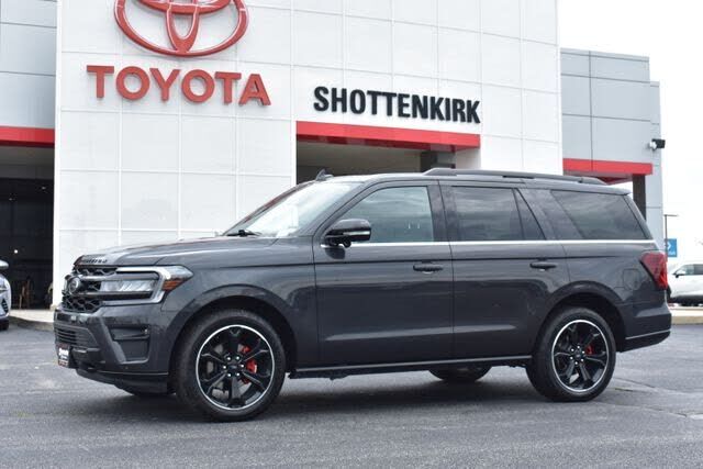 2022 FORD Expedition