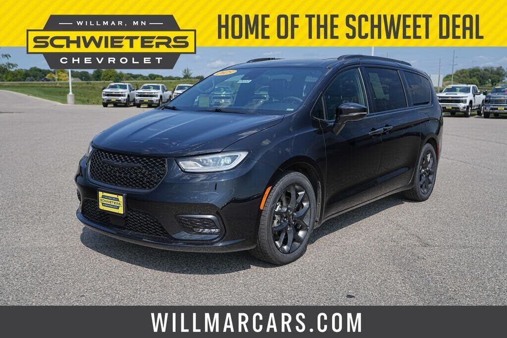 2025 CHRYSLER Pacifica
