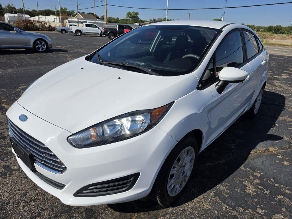 2017 FORD Fiesta