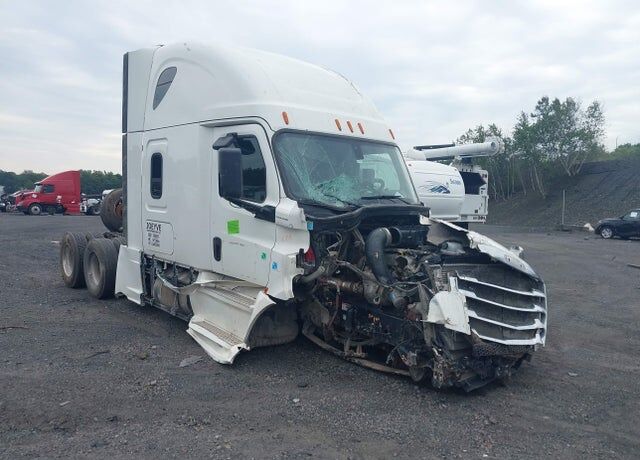 2020 FREIGHTLINER New Cascadia 126" Sleepercab