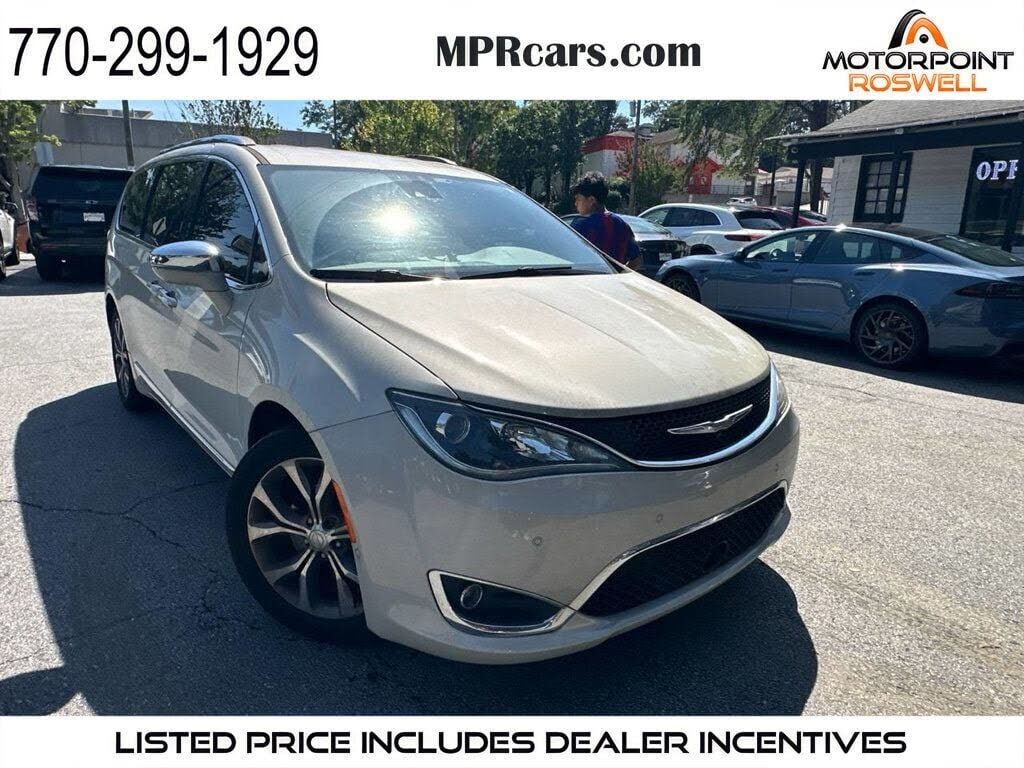 2017 CHRYSLER Pacifica