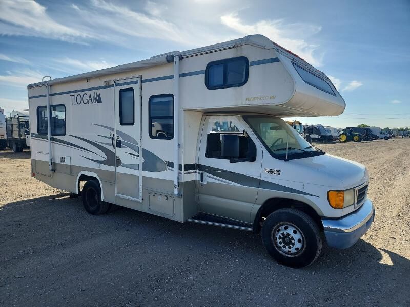 2003 FORD E-450