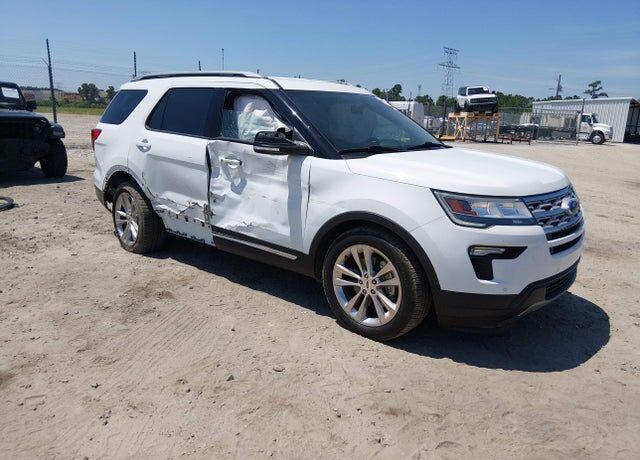 2019 FORD Explorer