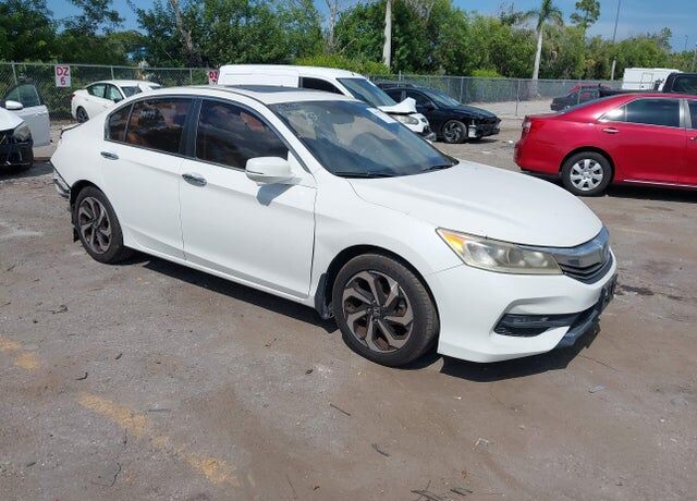 2017 HONDA Accord
