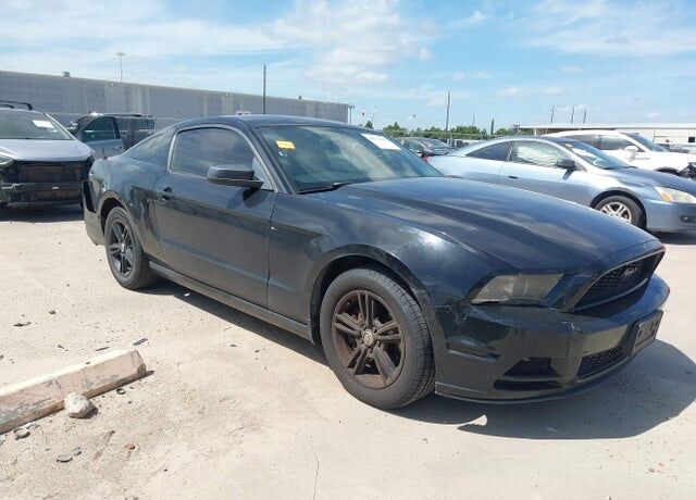 2013 FORD Mustang