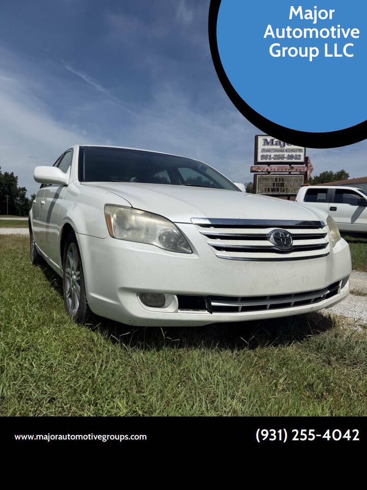 2005 TOYOTA Avalon