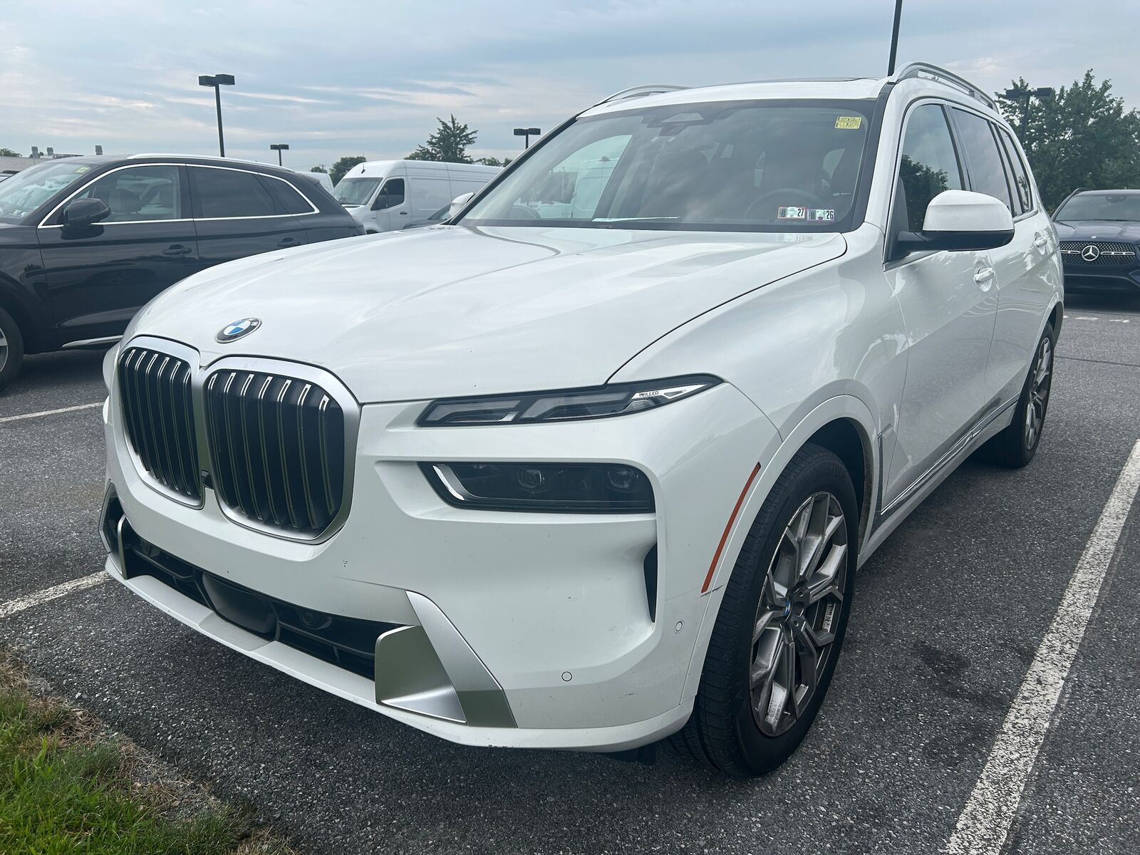 2023 BMW X7