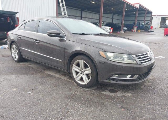 2013 VOLKSWAGEN Passat