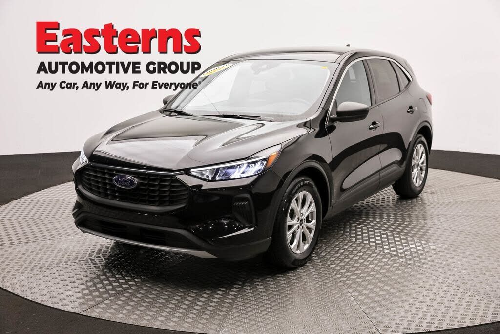 2024 FORD Escape