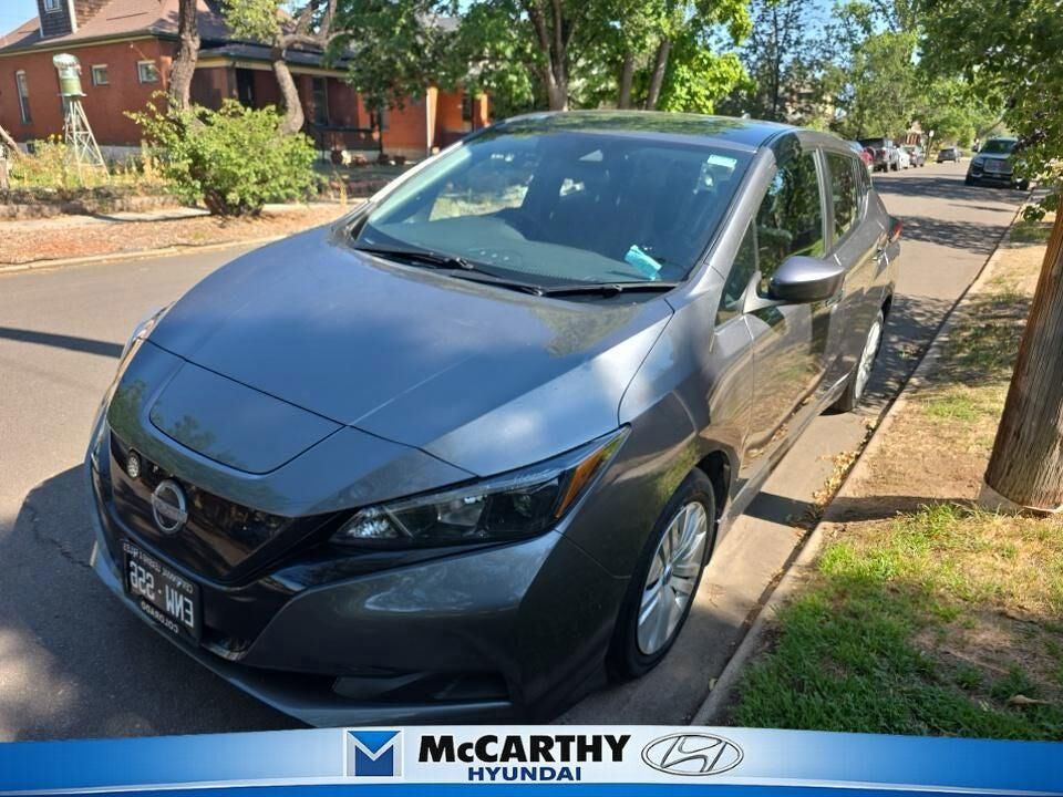 2025 NISSAN Leaf